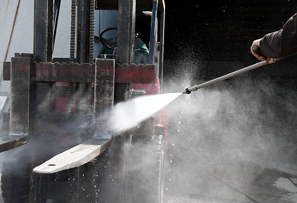 Best Sidewalk Pressure Washing  in Kings Park, VA